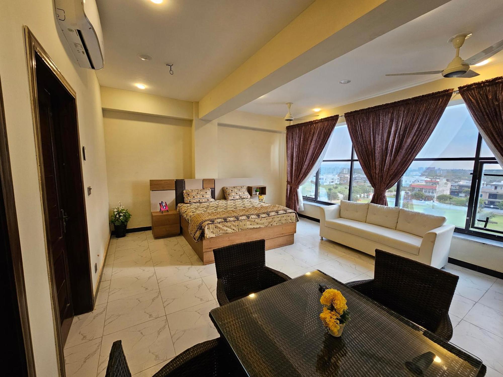 Motorway Majesty Suites Islamabad - Near Islamabad International Airport And Motorway 外观 照片