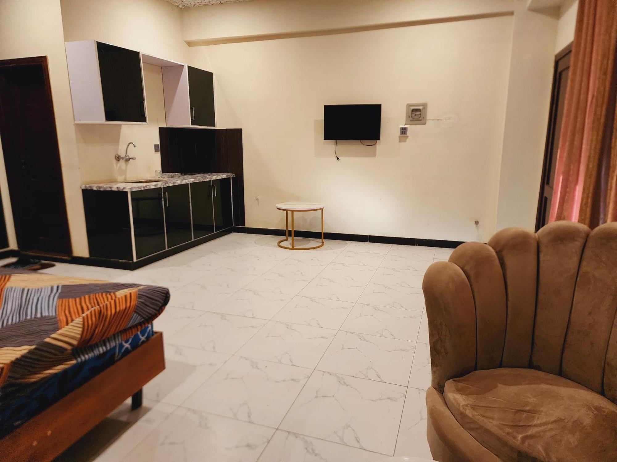 Motorway Majesty Suites Islamabad - Near Islamabad International Airport And Motorway 客房 照片
