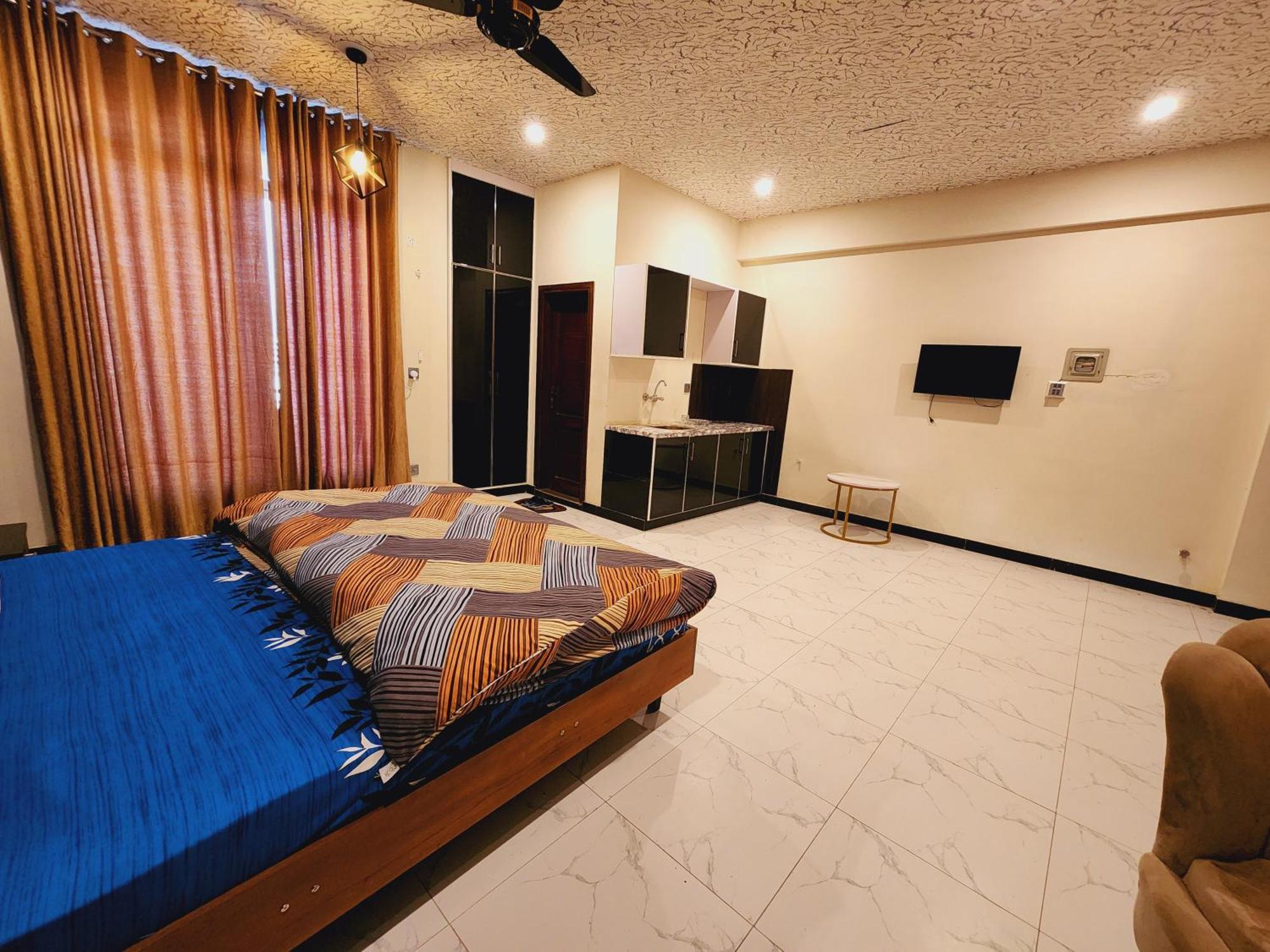 Motorway Majesty Suites Islamabad - Near Islamabad International Airport And Motorway 客房 照片
